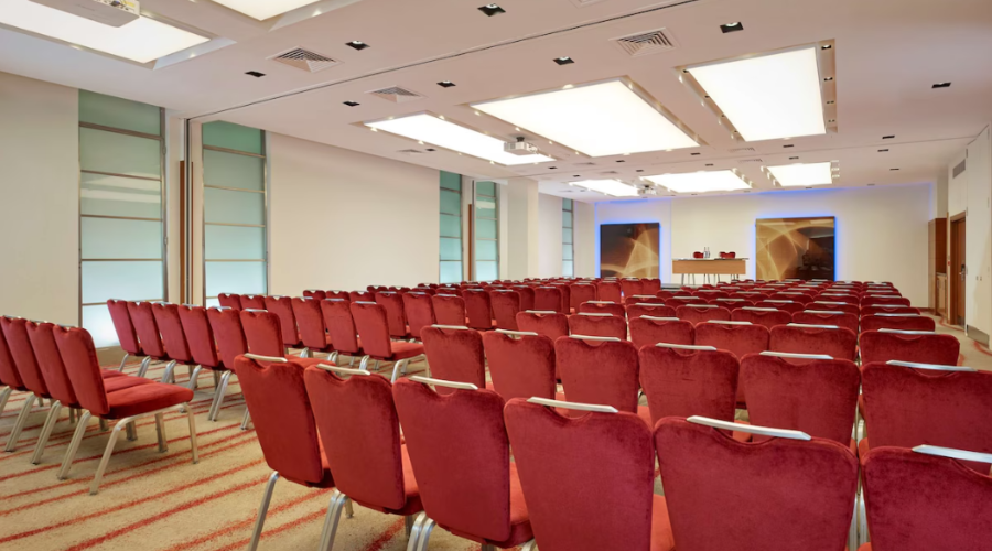 Park Plaza Hotel Conference Suite - CAR-TCR Europe Park Plaza Hotel Conference Suite - CAR-TCR Europe